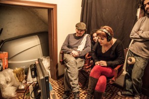 Dicezar Leandro e Cíntia conferindo o set.