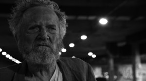 Jean-Claude no filme "Fome", de Cristiano Burlan.