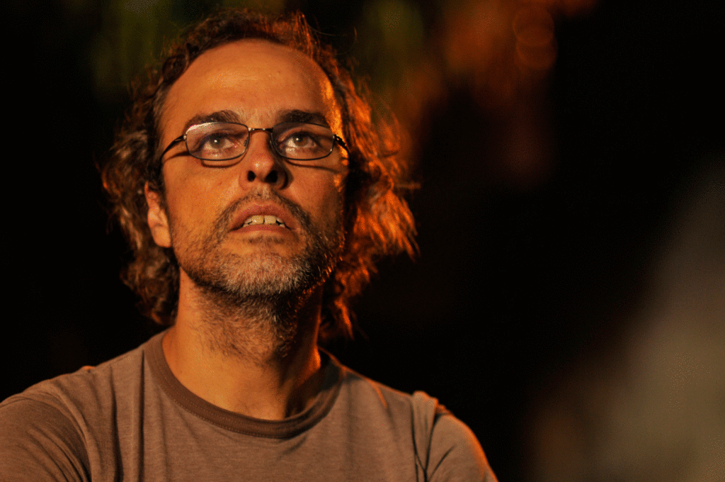 Dia 15, Beto Brant na AIC São Paulo