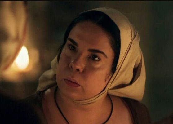 Isadora Ferrite, Deus Salve o Rei