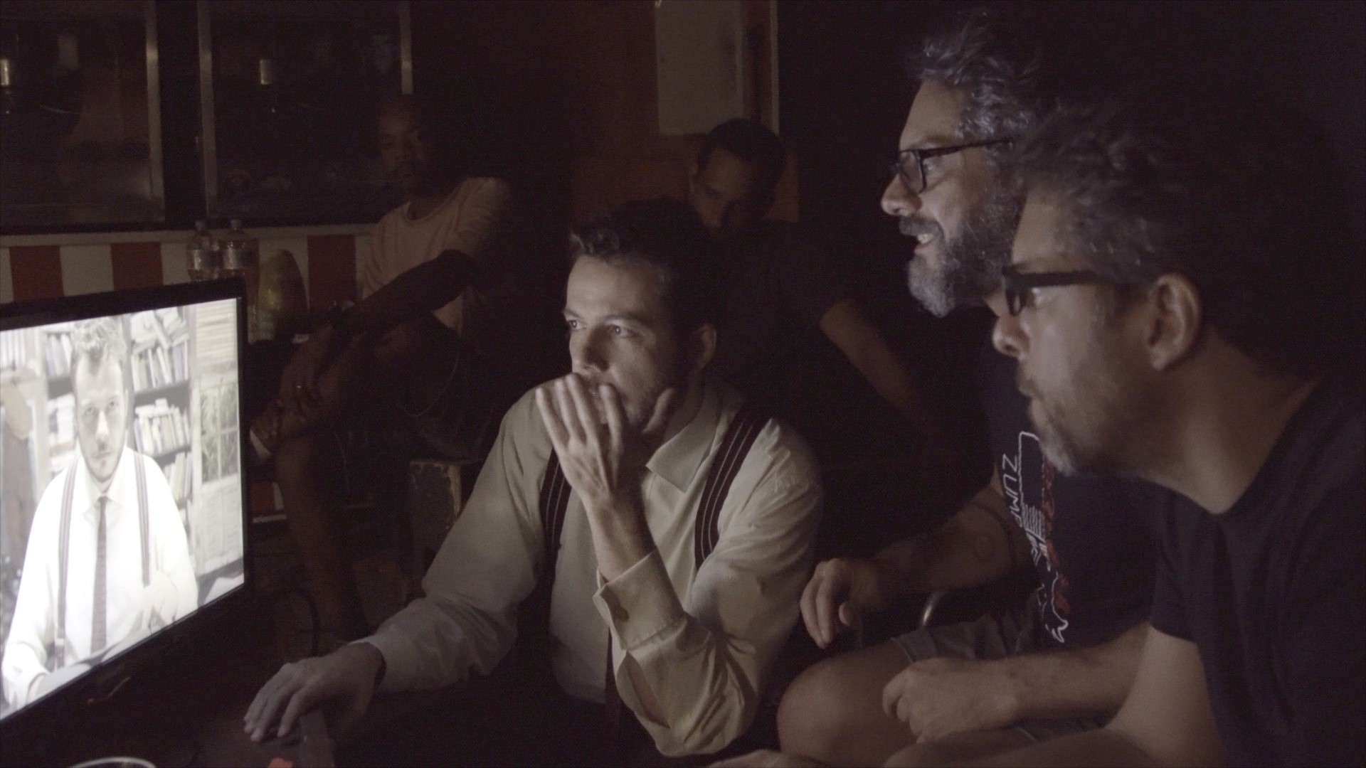 “Indivídua”, novo clipe de João Cavalcanti, tem direção de fotografia de Gláucio Ayala, ex-aluno da AIC