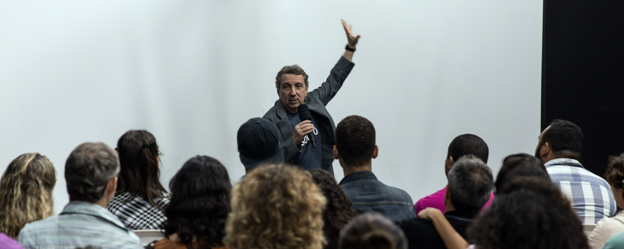 João Daniel Tikhomiroff, da Mixer, fecha a Semana de Cinema e Mercado do Rio de Janeiro