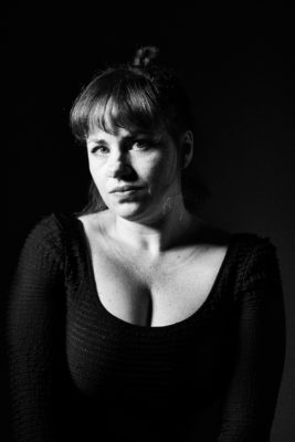 KARINE TELES, BENZINHO, NA AIC