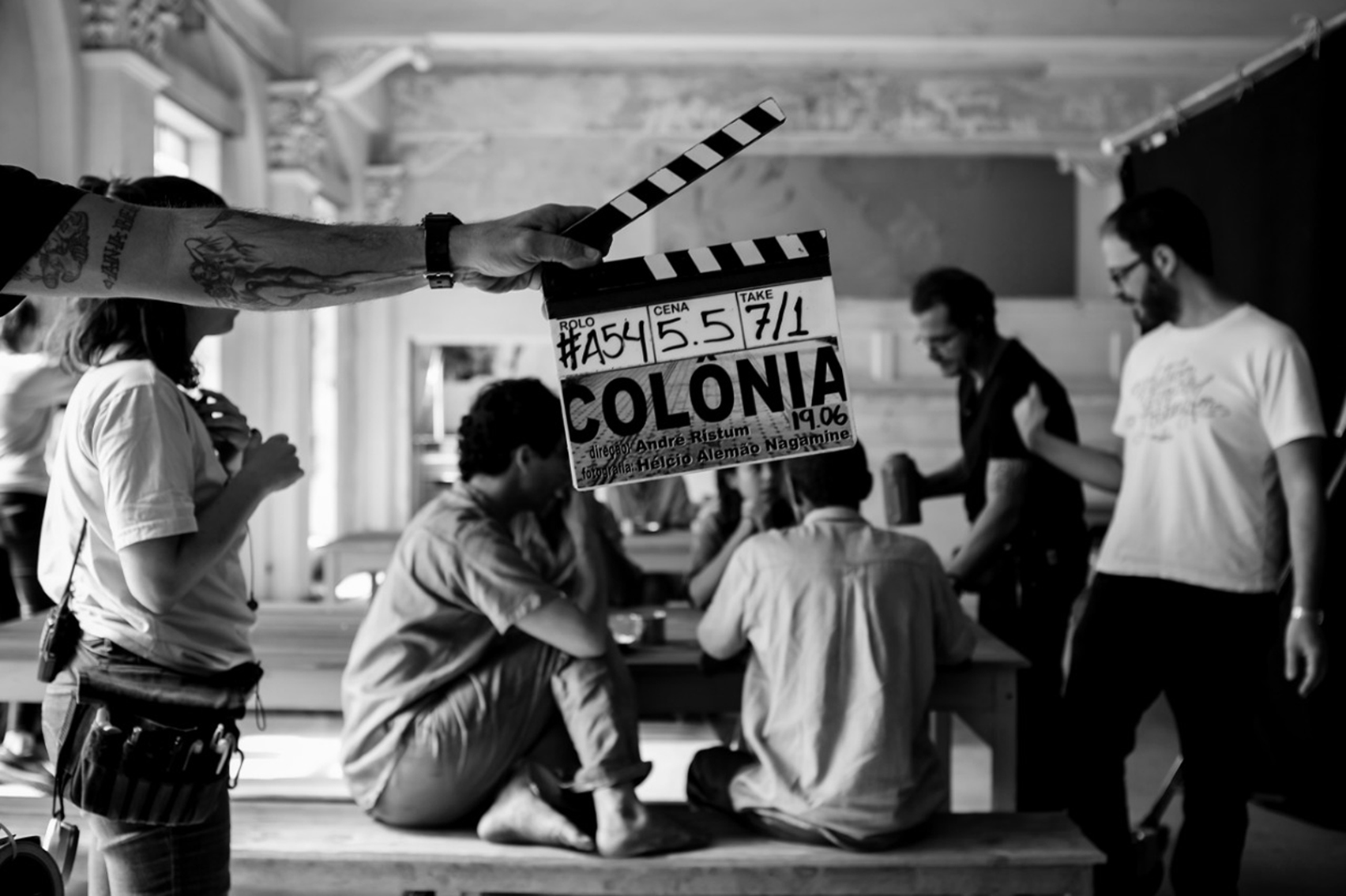 Alunos da AIC atuam em série Colônia