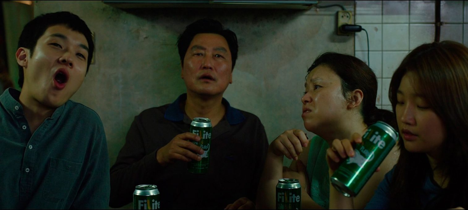 Cineclube AIC #ficaemcasa2 analisa o filme Parasita