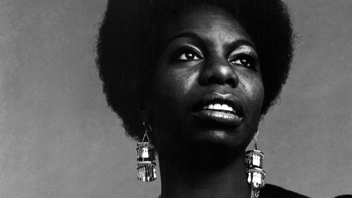 ‘What happened, Miss Simone?’ no Cineclube AIC #ficaemcasa
